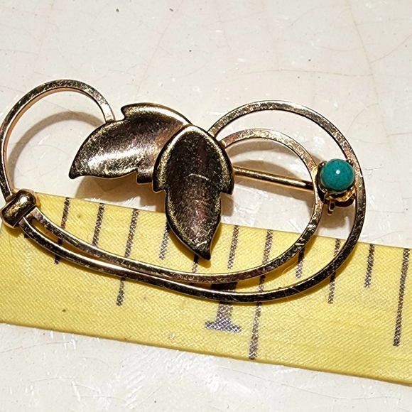 Dce vintage gold to leave brooch, grannycore, cottagecore - Picture 4 of 5